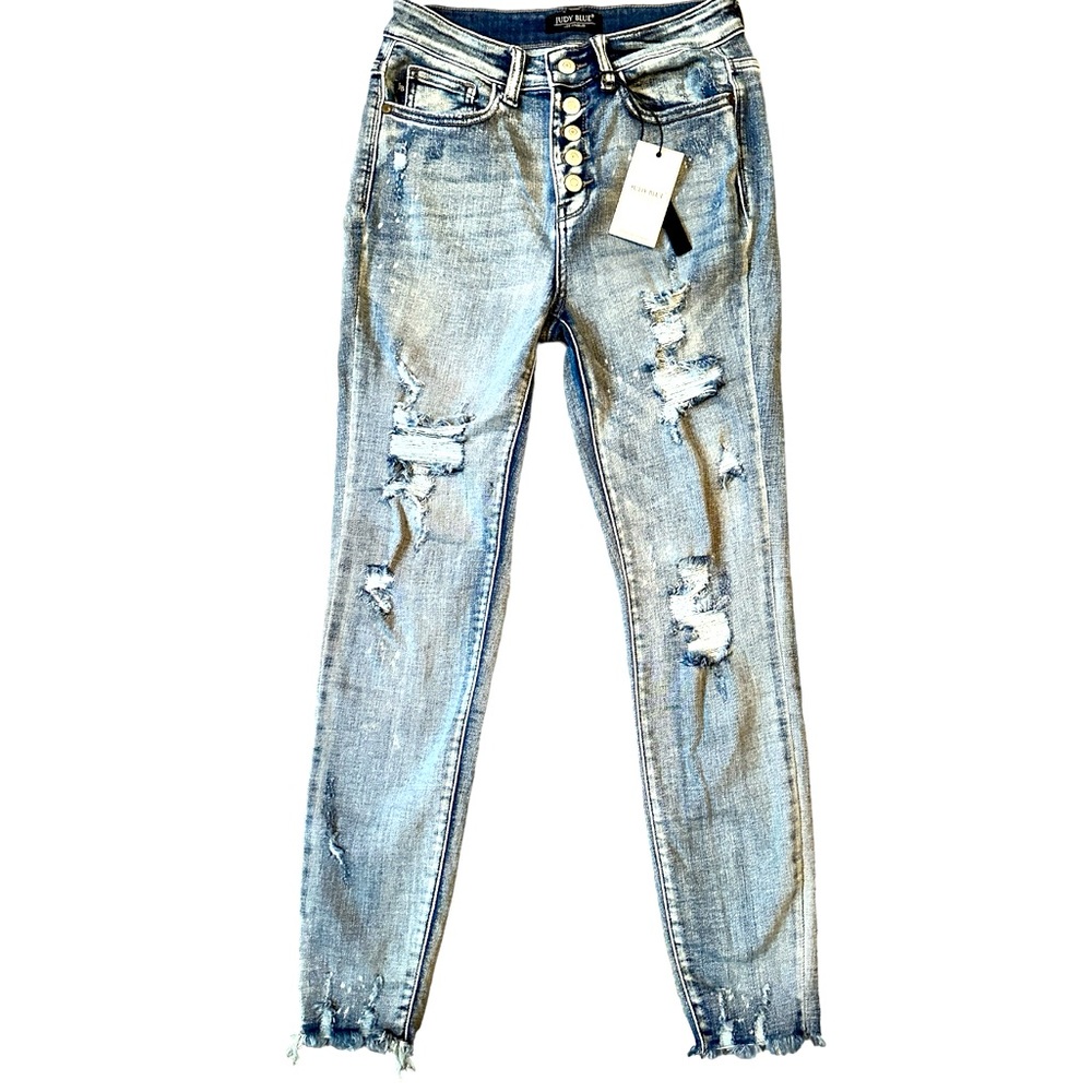 Judy Blue CUTE AS A BUTTON jeans